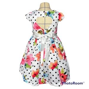 NWOT heart shape cut out back floral dress size 3T